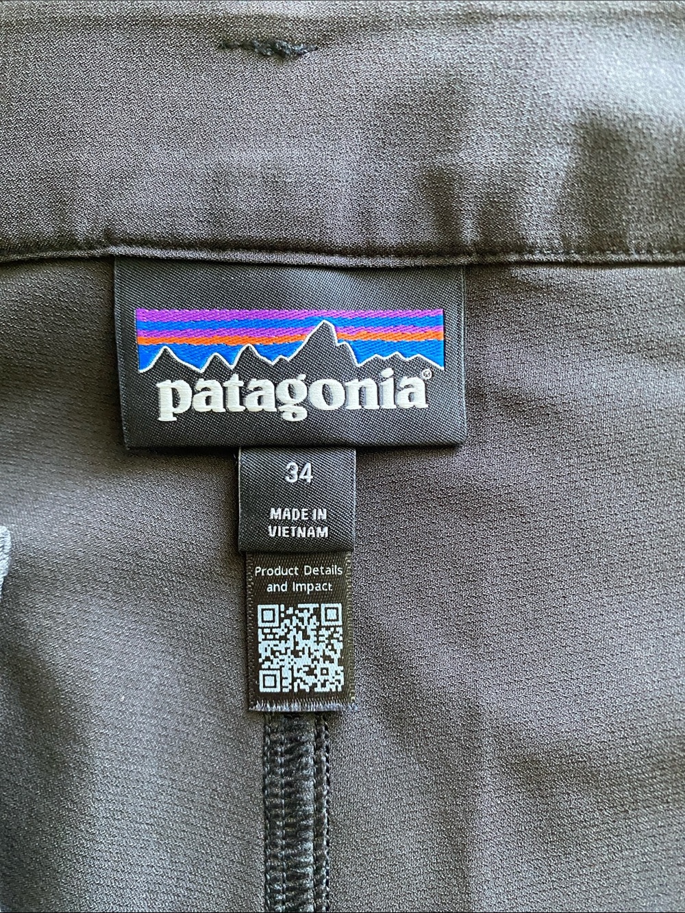 Patagonia Terravia trail 10” shorts black/gray men’s 34. NWOT. - Picture 4 of 7